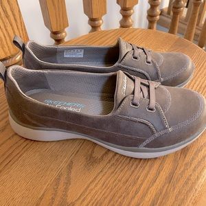 Sketchers Women’s Microburst 2.0 Sneakers Size 8